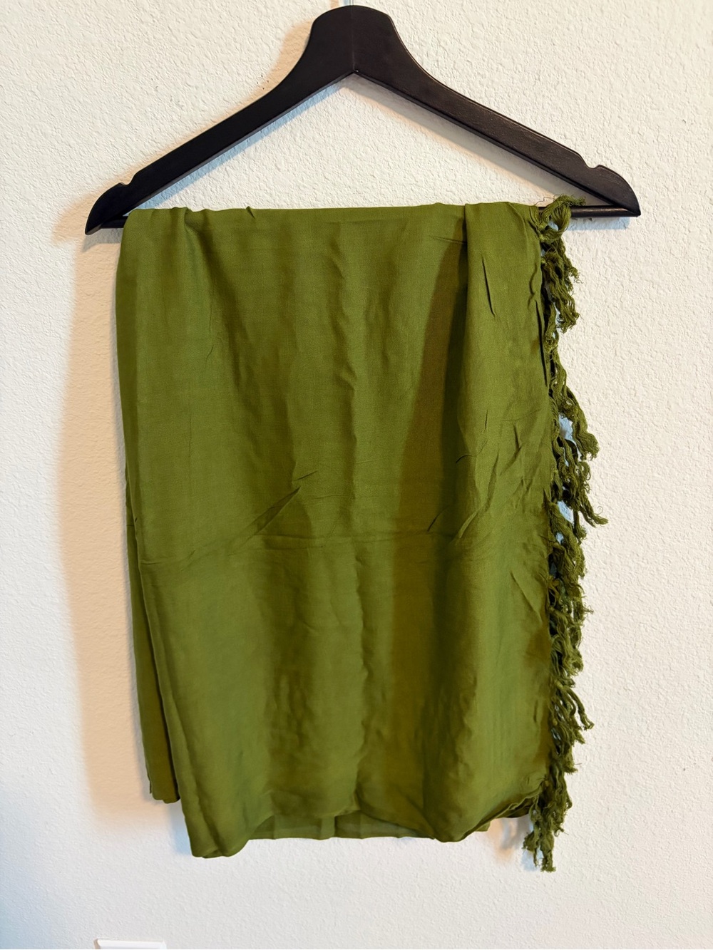 Alegre 100% Rayon olive green fringed pashmina, scarf wrap shawl 62”x 44,5”